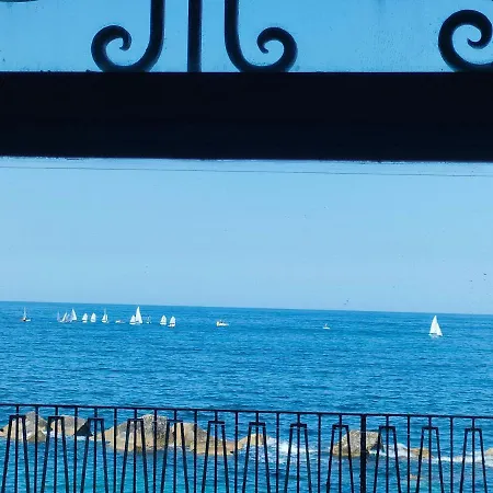Levante Seaview Apartment